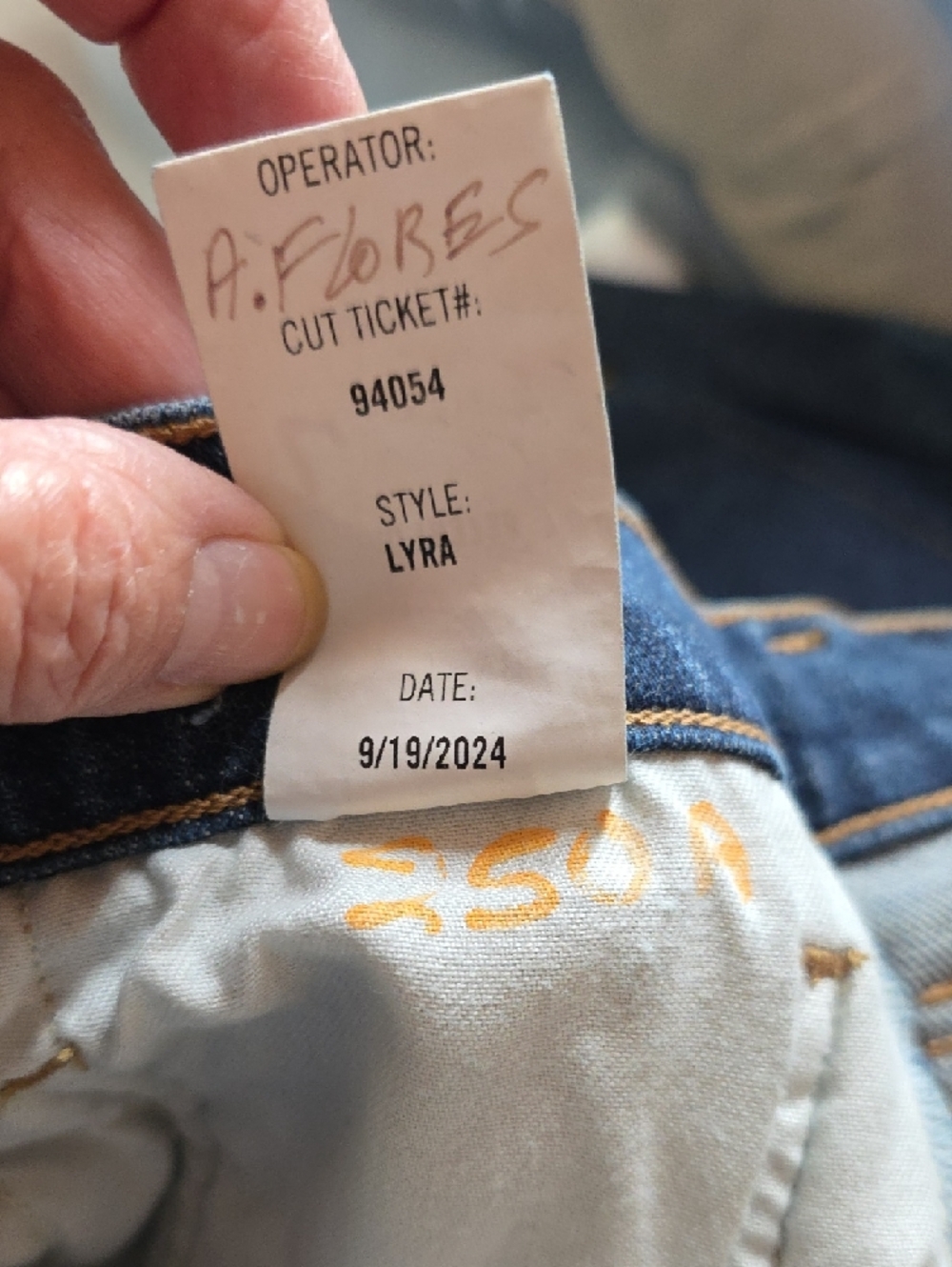 NWOT $248 CITIZENS OF HUMANITY LYRA WIDE LEG CROP RAW HEM JEANS#2 IN AMBRY W27 - Picture 10 of 10